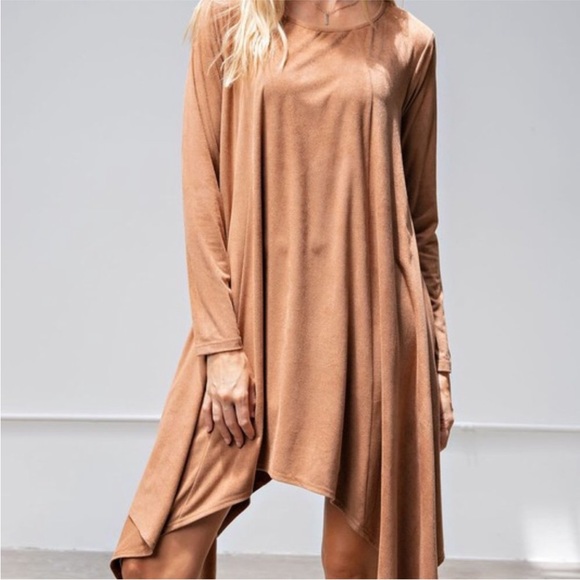 Easel Faux Suede Sharkbite Hem Long Sleeve Dress In Camel. NWT! Sz M - Picture 2 of 10